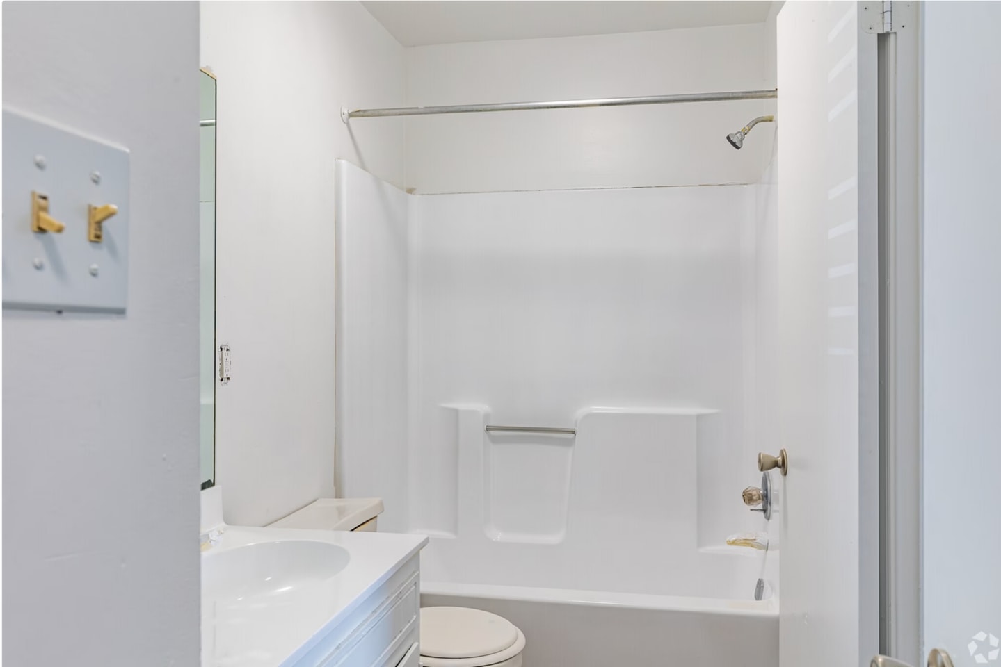 Canterbury Townhomes Image 28