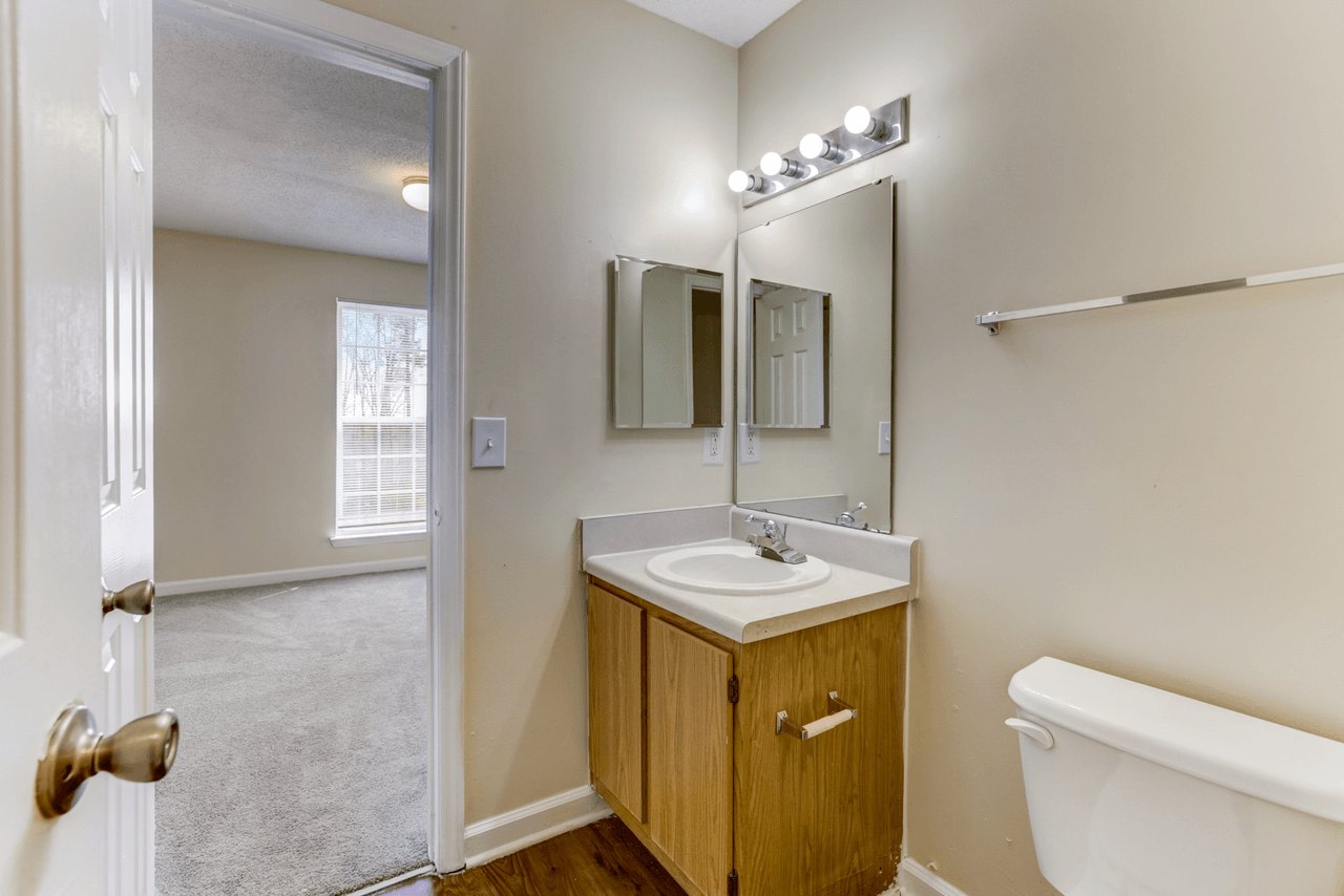 Forest Glen Image 35