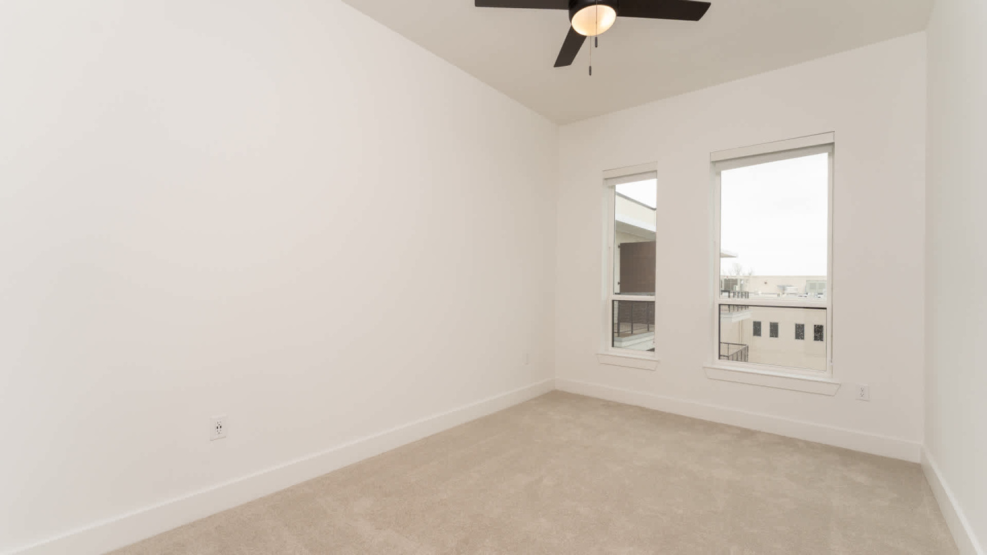 Lyle Apartments Image 79