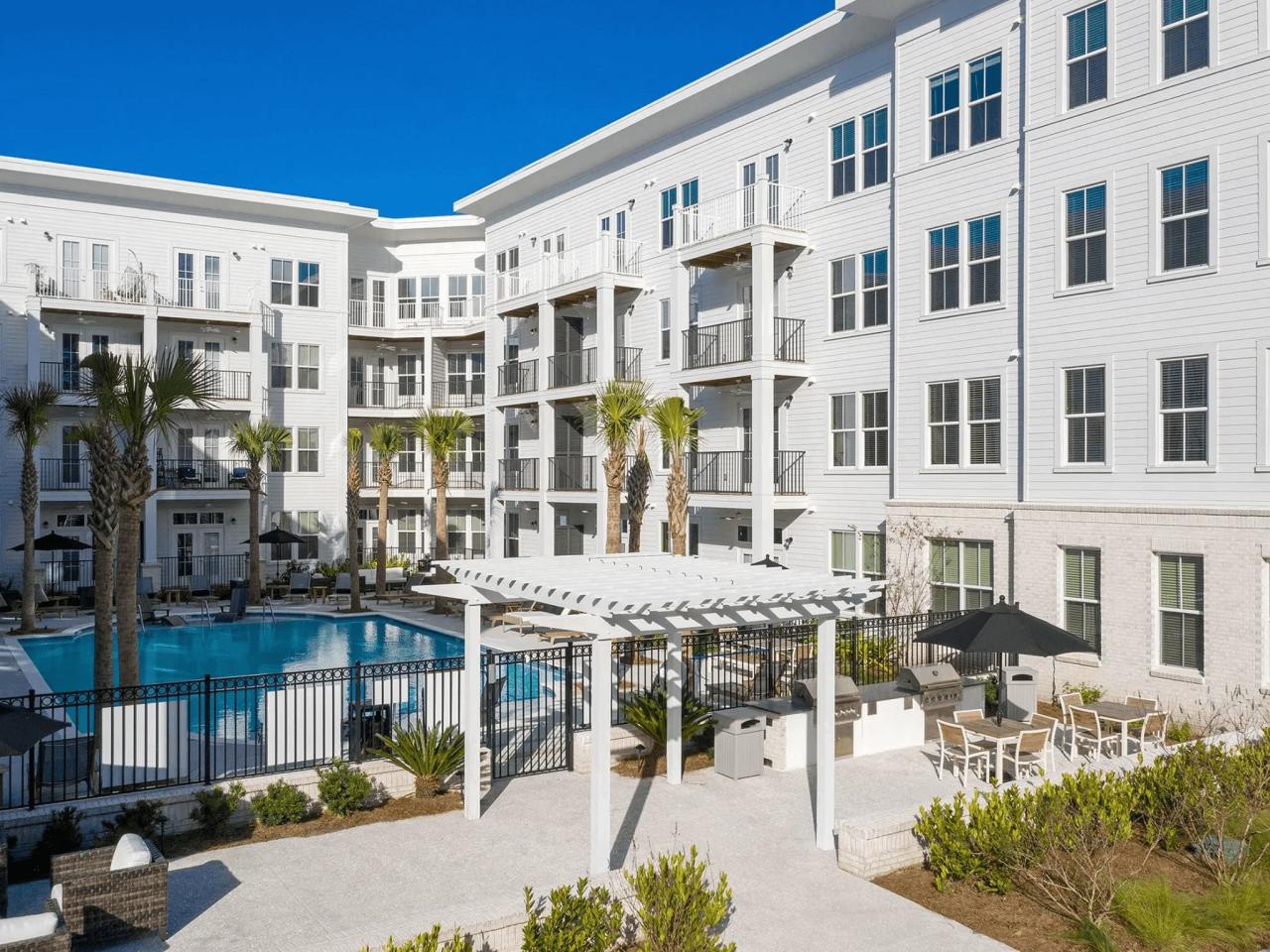 Avalon at James Island Image 17