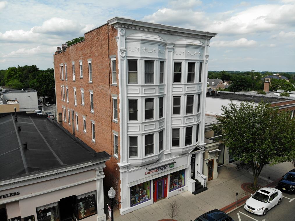 111 E Ridgewood Image 3