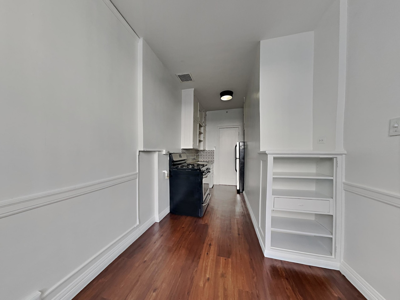 Wilshire Royale Apartments Image 19