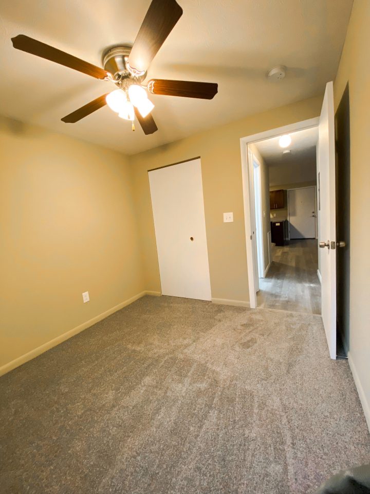 Holland Gardens Apartments Image 16