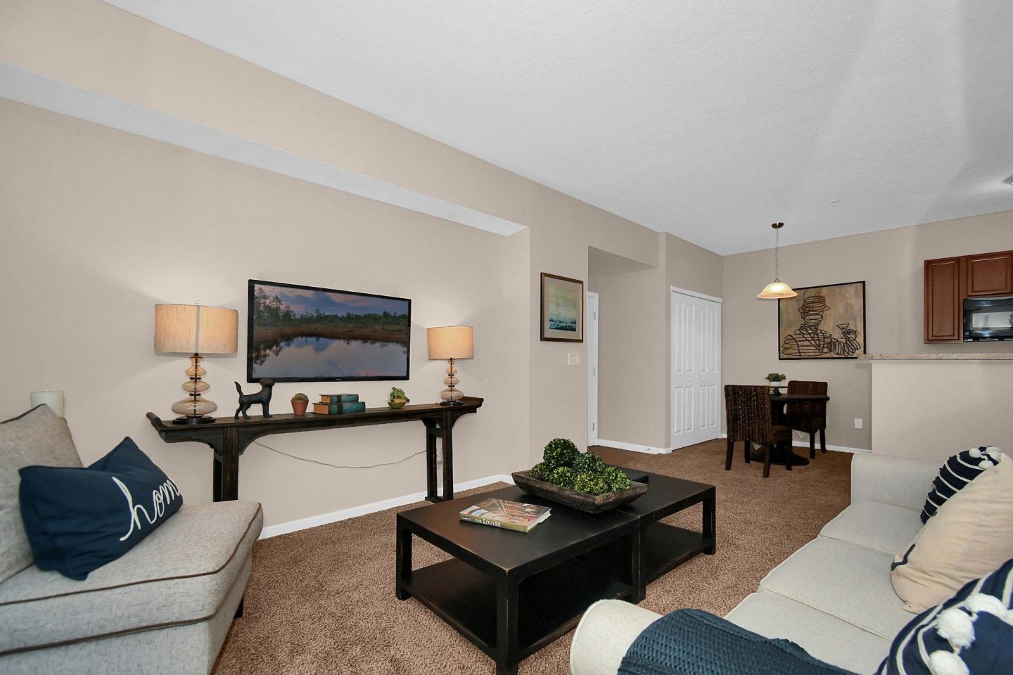 Crosspoint Apartments Image 2