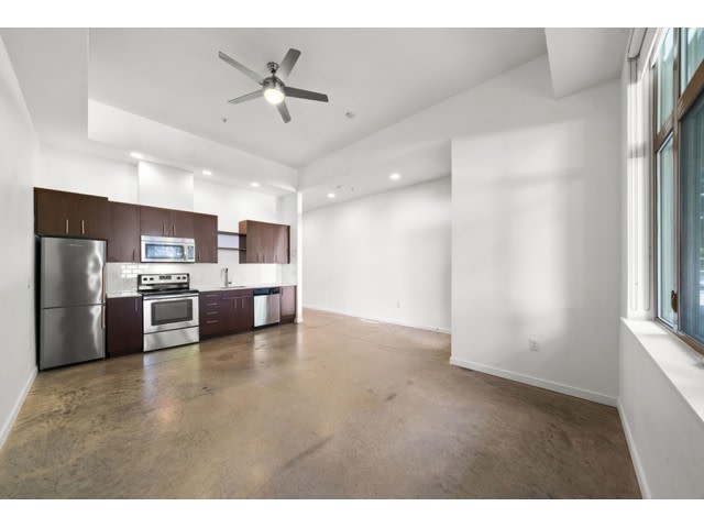 East 12 Lofts Image 11