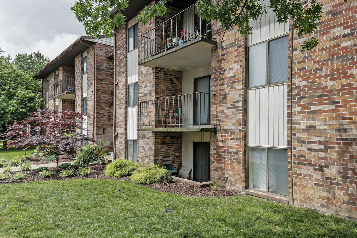 Old Orchard Apartments Image 1