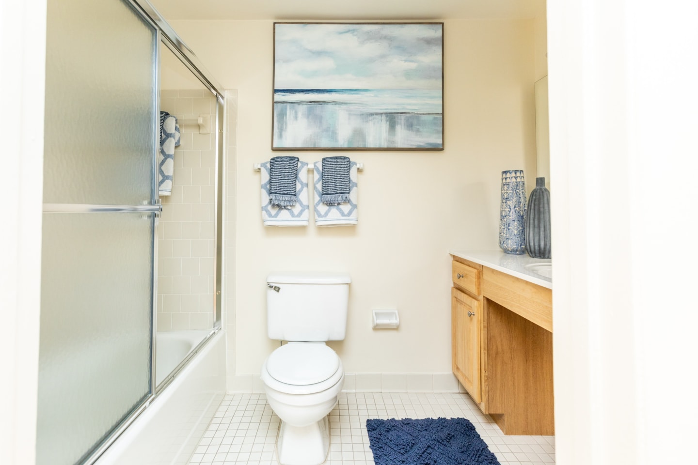 Spring Hill Apartments And Townhomes Image 22