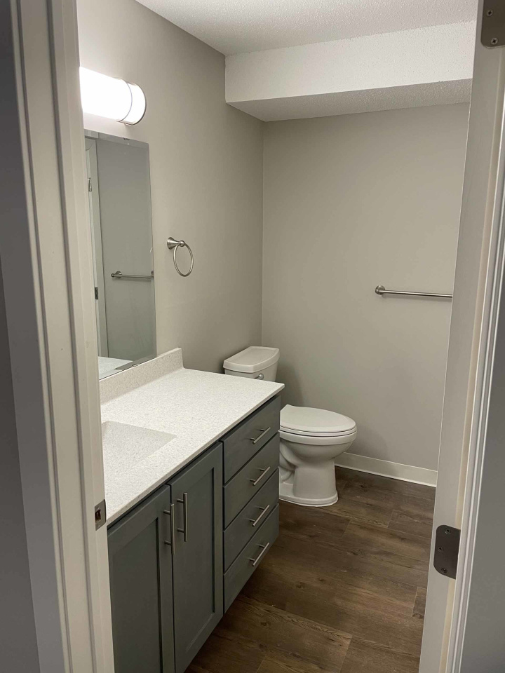7th Avenue Apartments Image 10