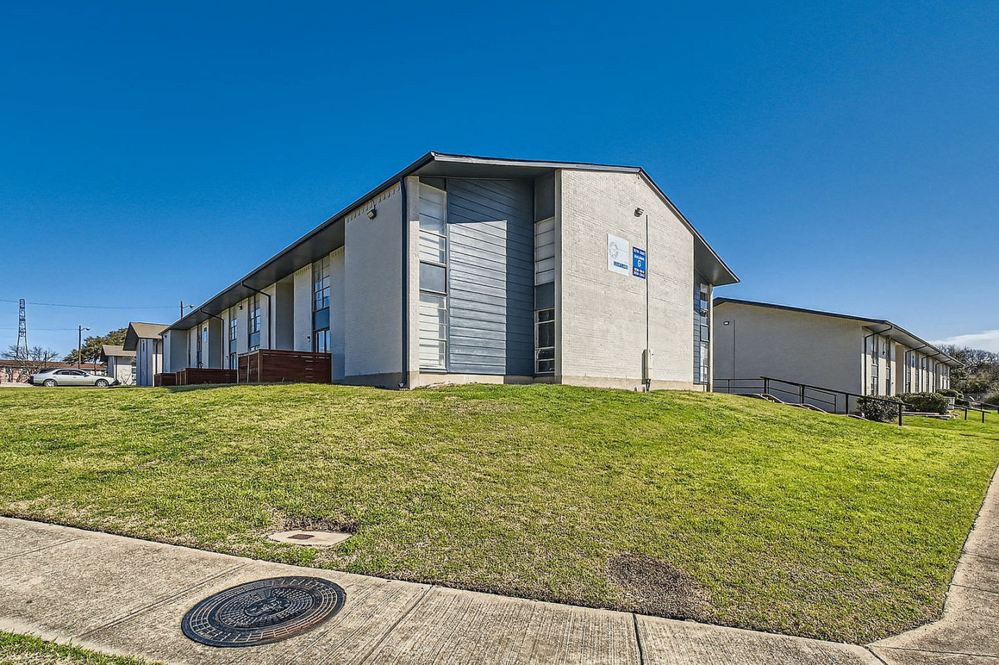 The Courtland Image 52