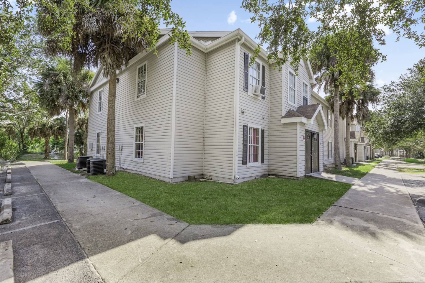 Mer Soleil Apartments Image 14