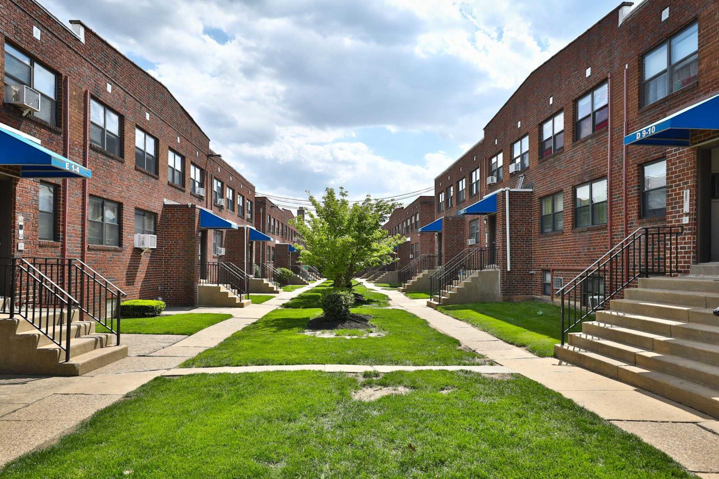 Revere Court Image 1