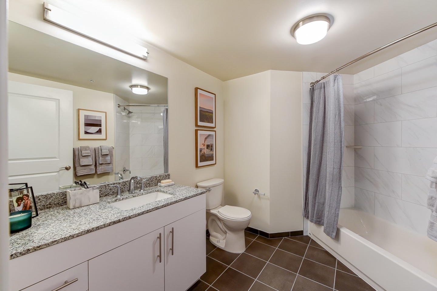 Crest At Skyland Town Center Image 17