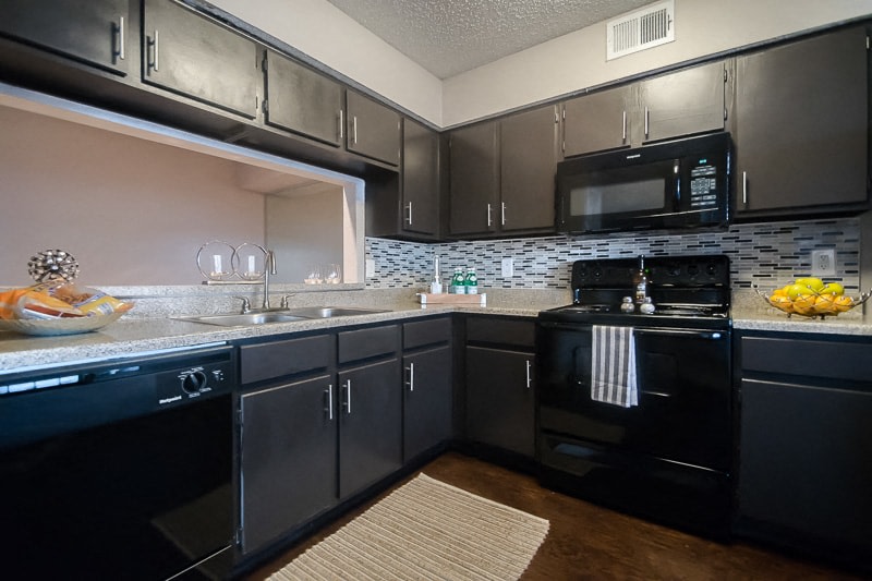 Legacy Apartments Image 27
