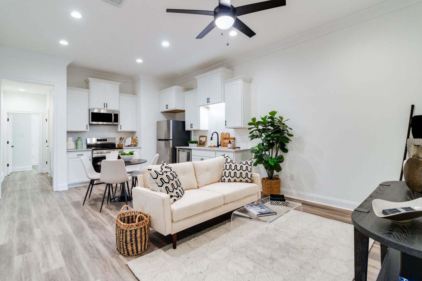 Parkway Villas Image 7