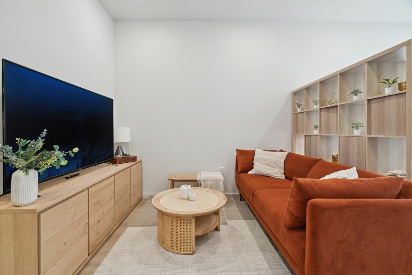 The Luxe Image 16