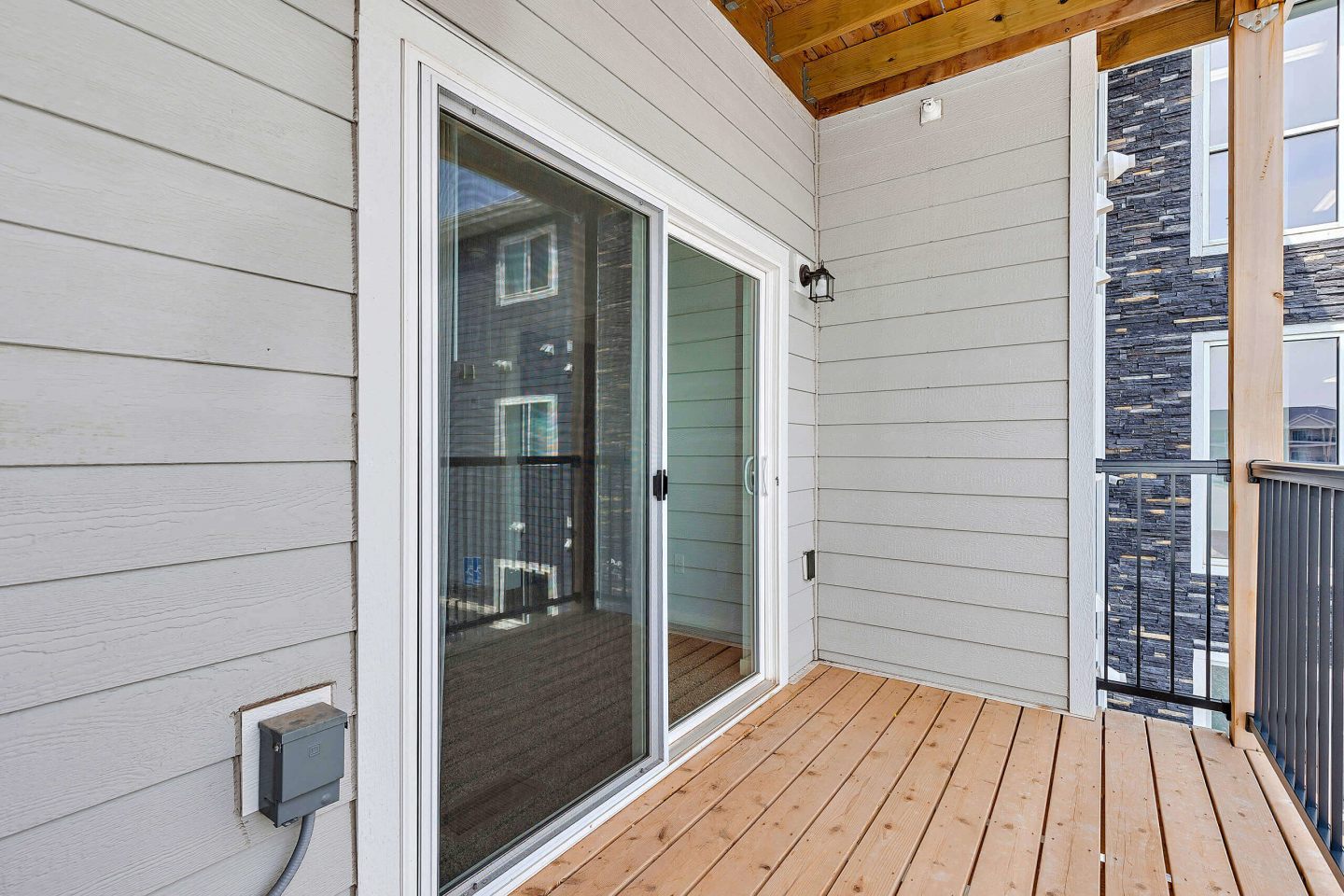 Red Rock Apartments Image 18