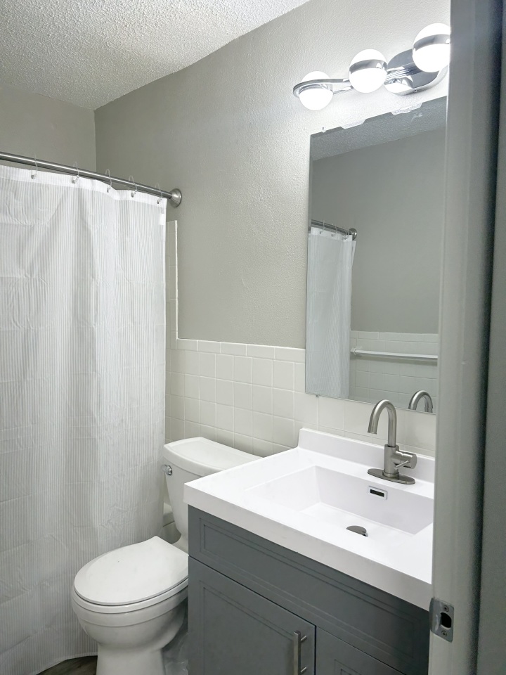 Richfield Square Apartments Image 10