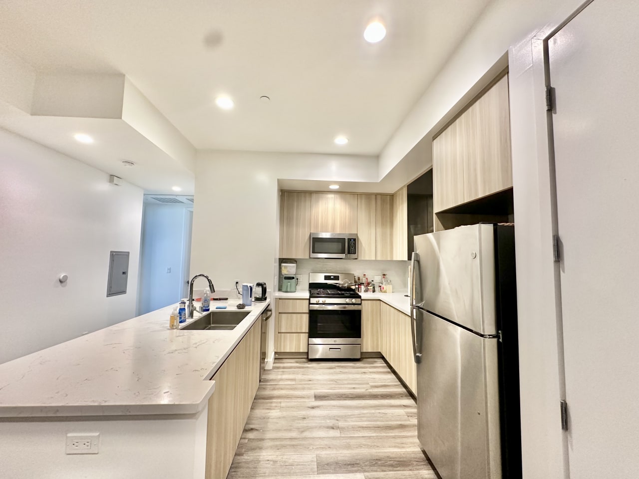 1751 Malcolm Ave - Student Housing Image 32