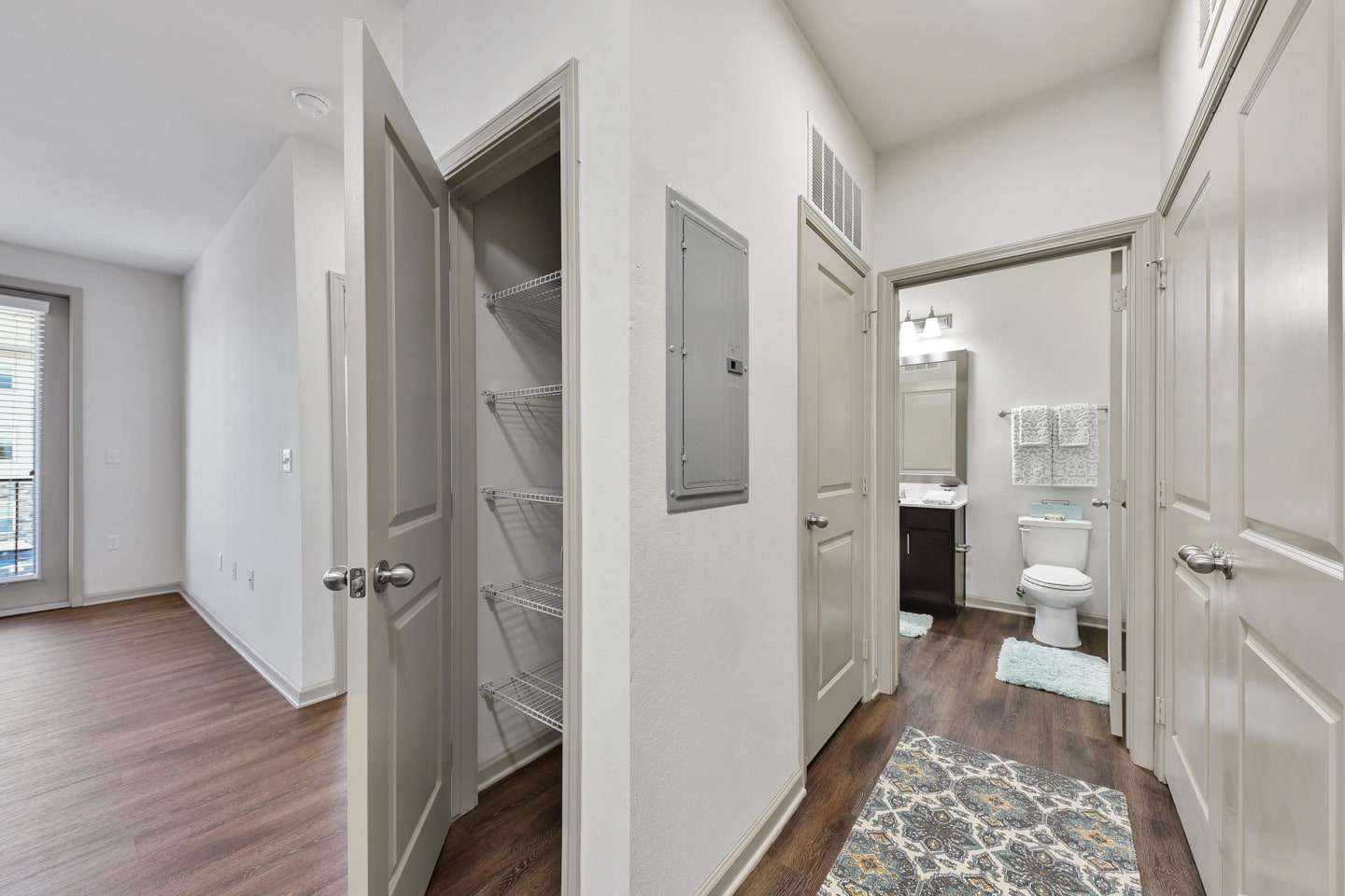 Gran Bay Apartment Homes Image 25
