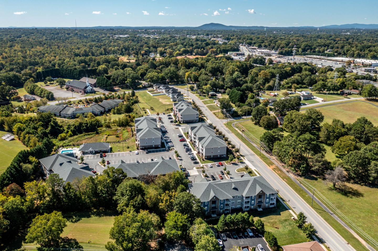 Hawks Landing Luxury Apartments Image 22