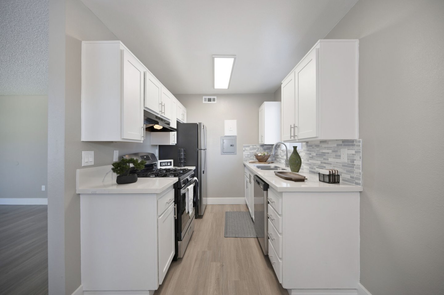 Pinewood Apartments Image 25