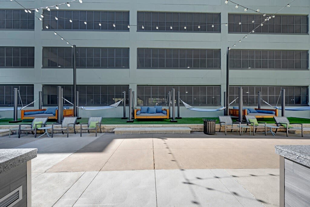 The Metro Apartments Image 19