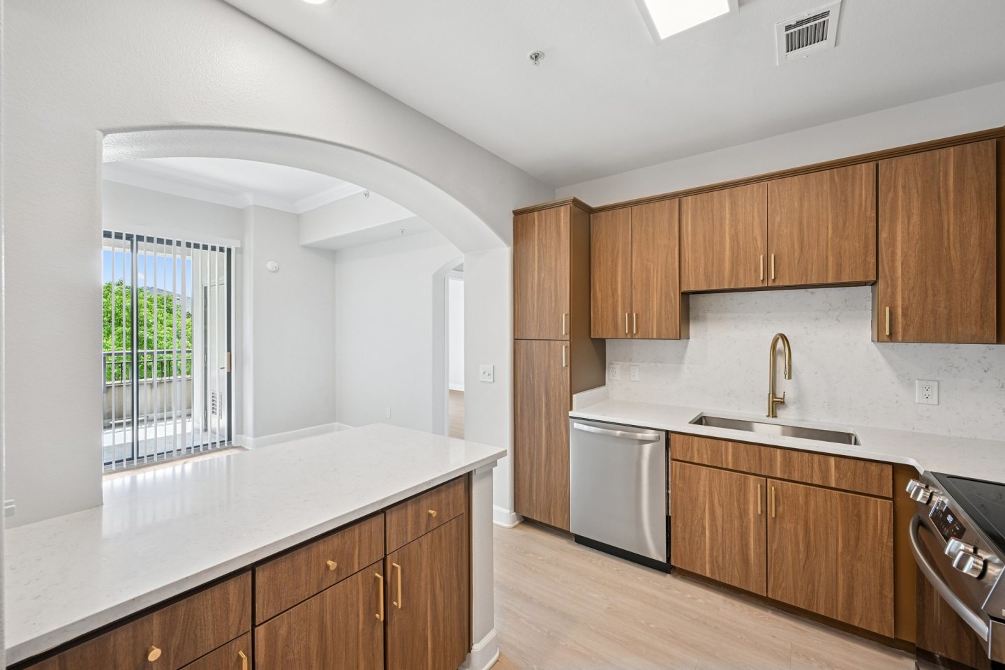 4550 Cherry Creek Image 22