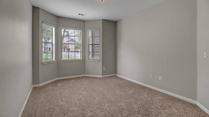 Hamptons at Woodland Pointe Image 31