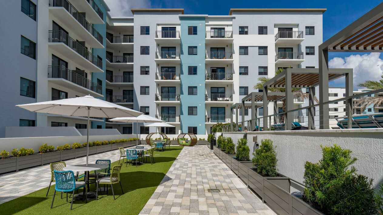 The Rise at Plantation Walk Image 3