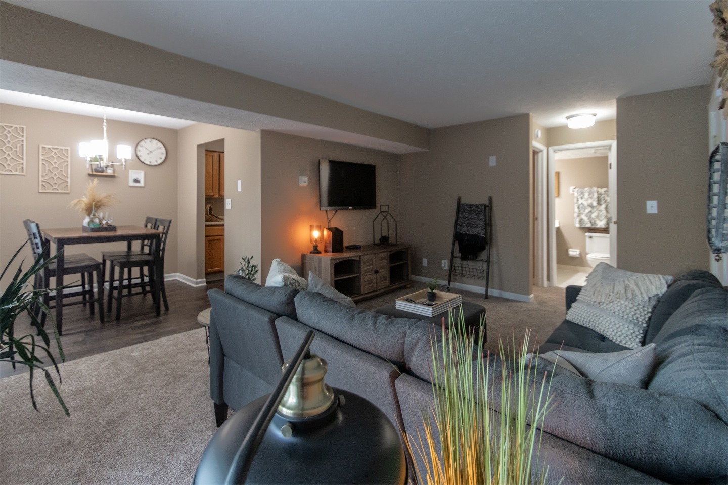 Deer Hill Image 54