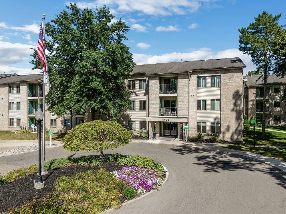 Farmington Oaks Image 6