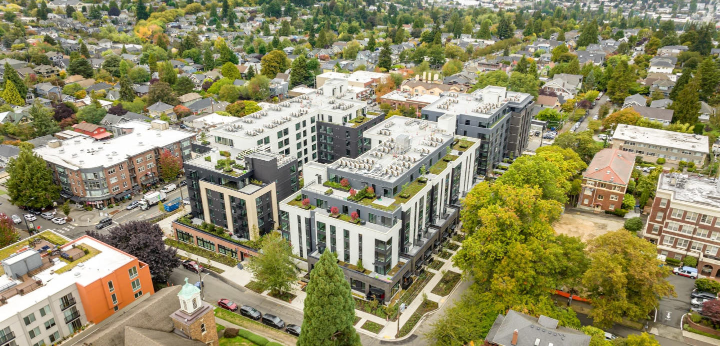 Gables Queen Anne Image 19