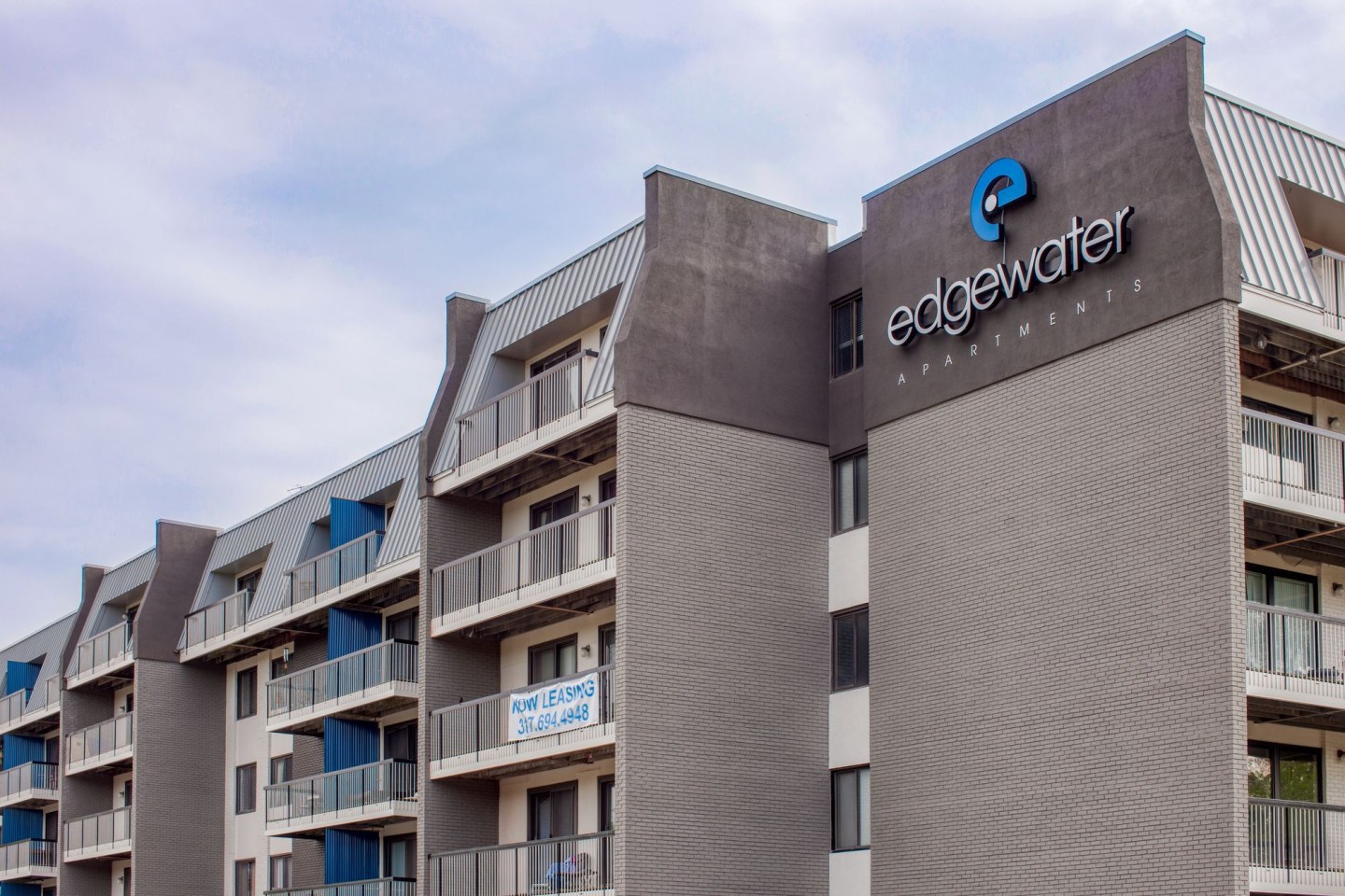 Edgewater Apartments Image 38