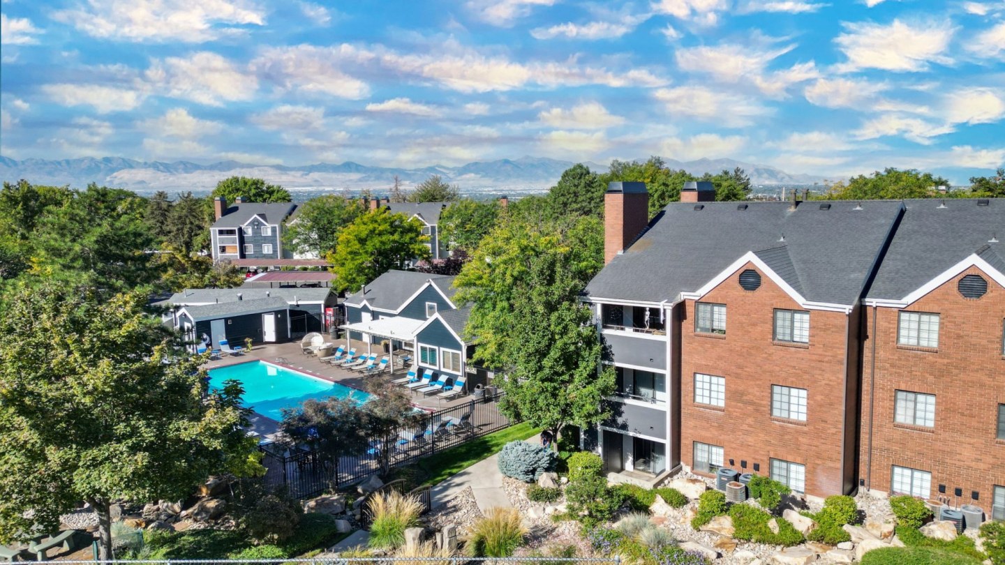 Royal Ridge Image 2