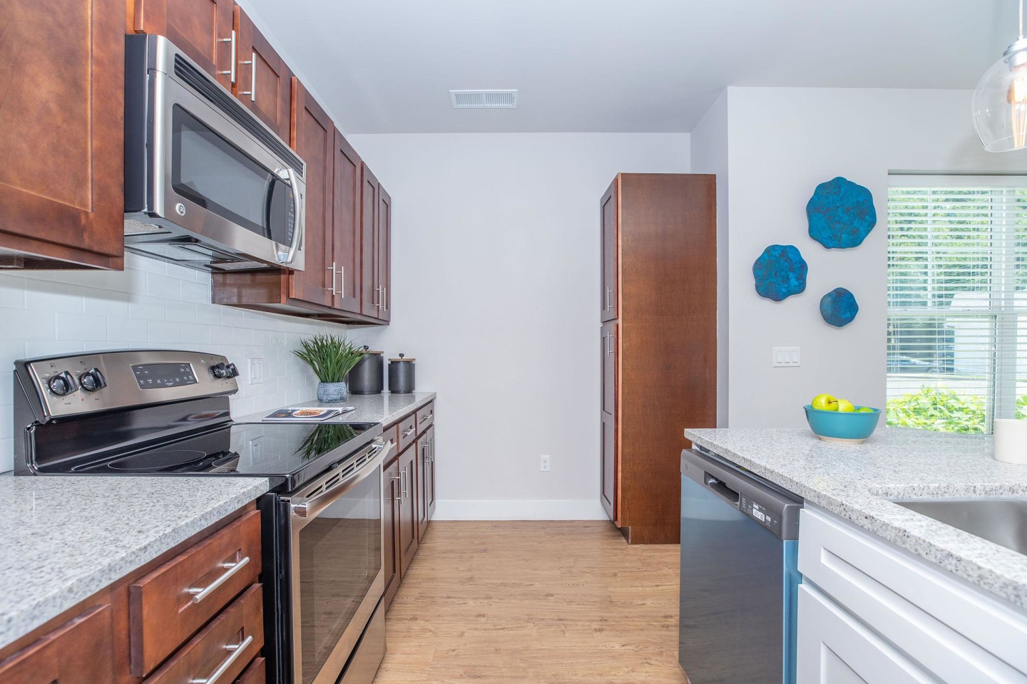 The Pointe at Dorset Crossing Image 30