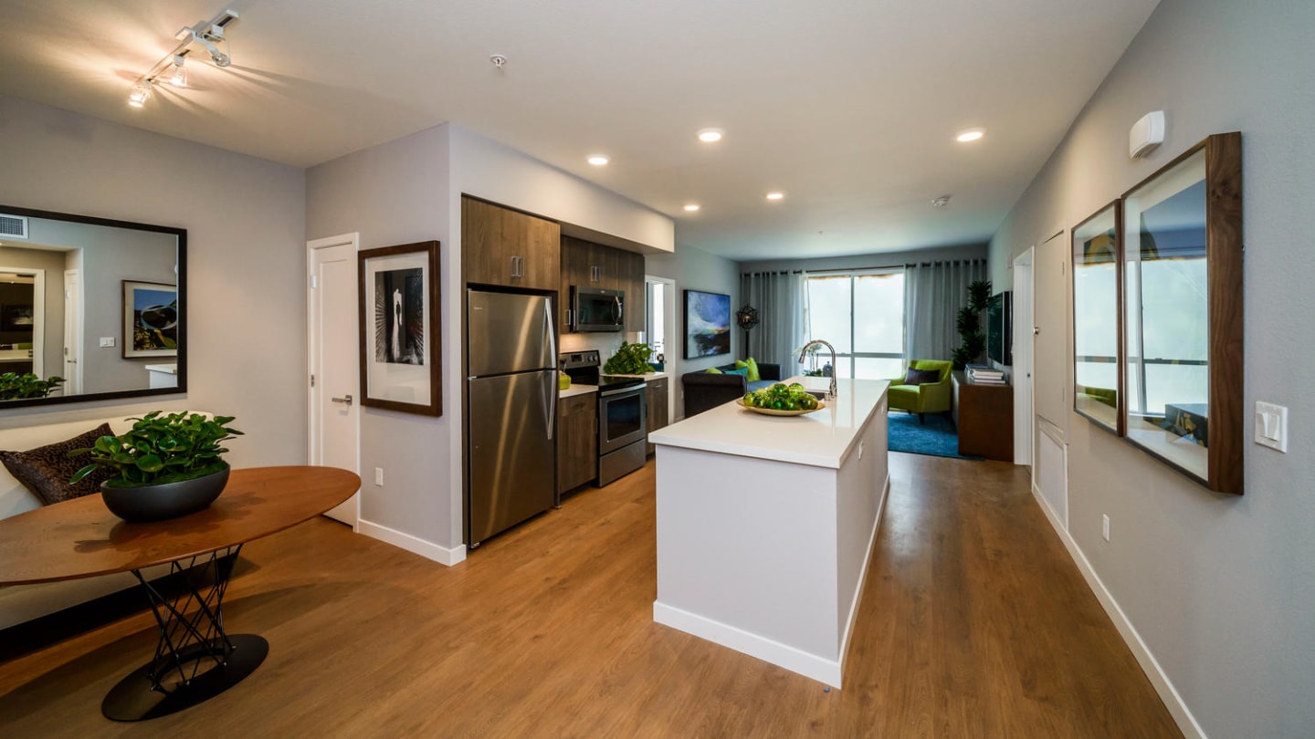 6tenEast Image 8