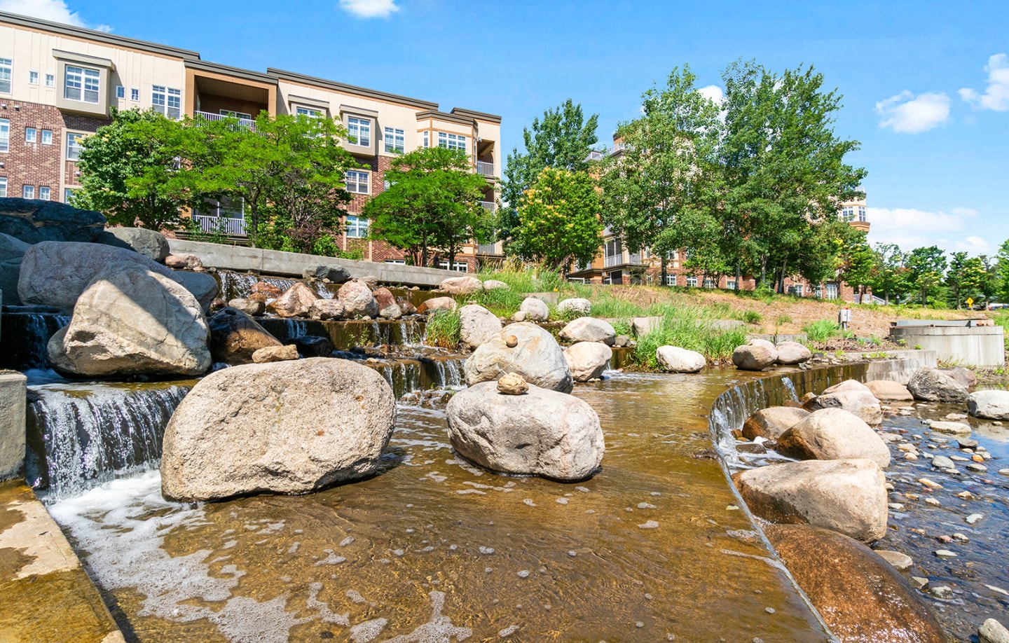 The Landings at Silver Lake Village Image 46