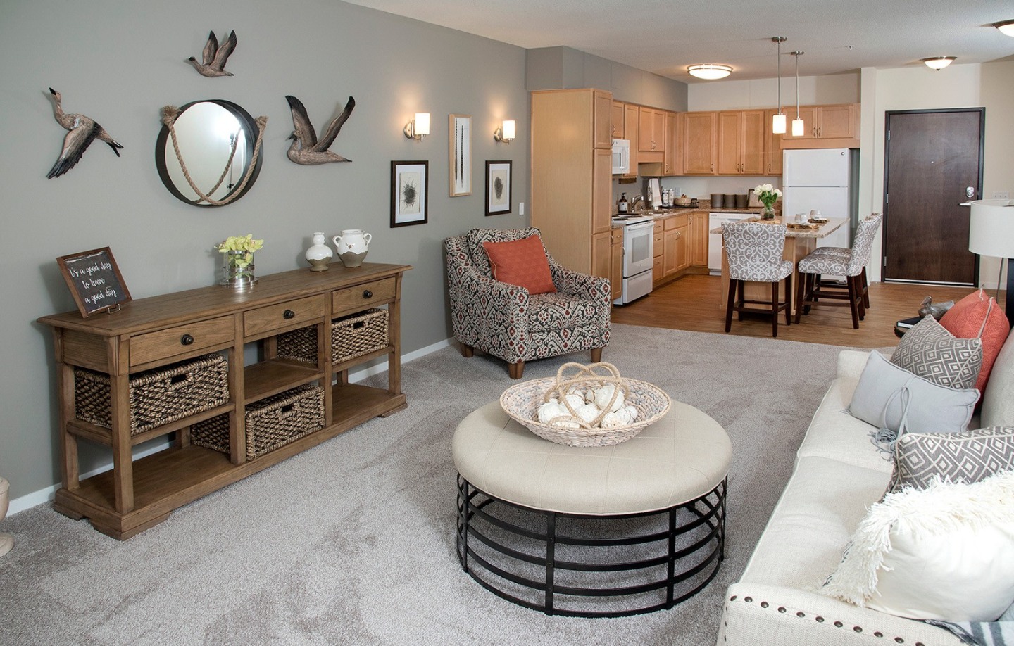 Senior & Affordable Housing – The Legends of Columbia Heights 55+ Living Image 3