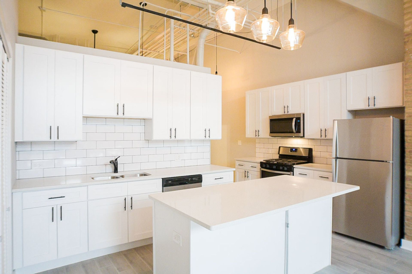4433 West Fullerton Avenue Image 13