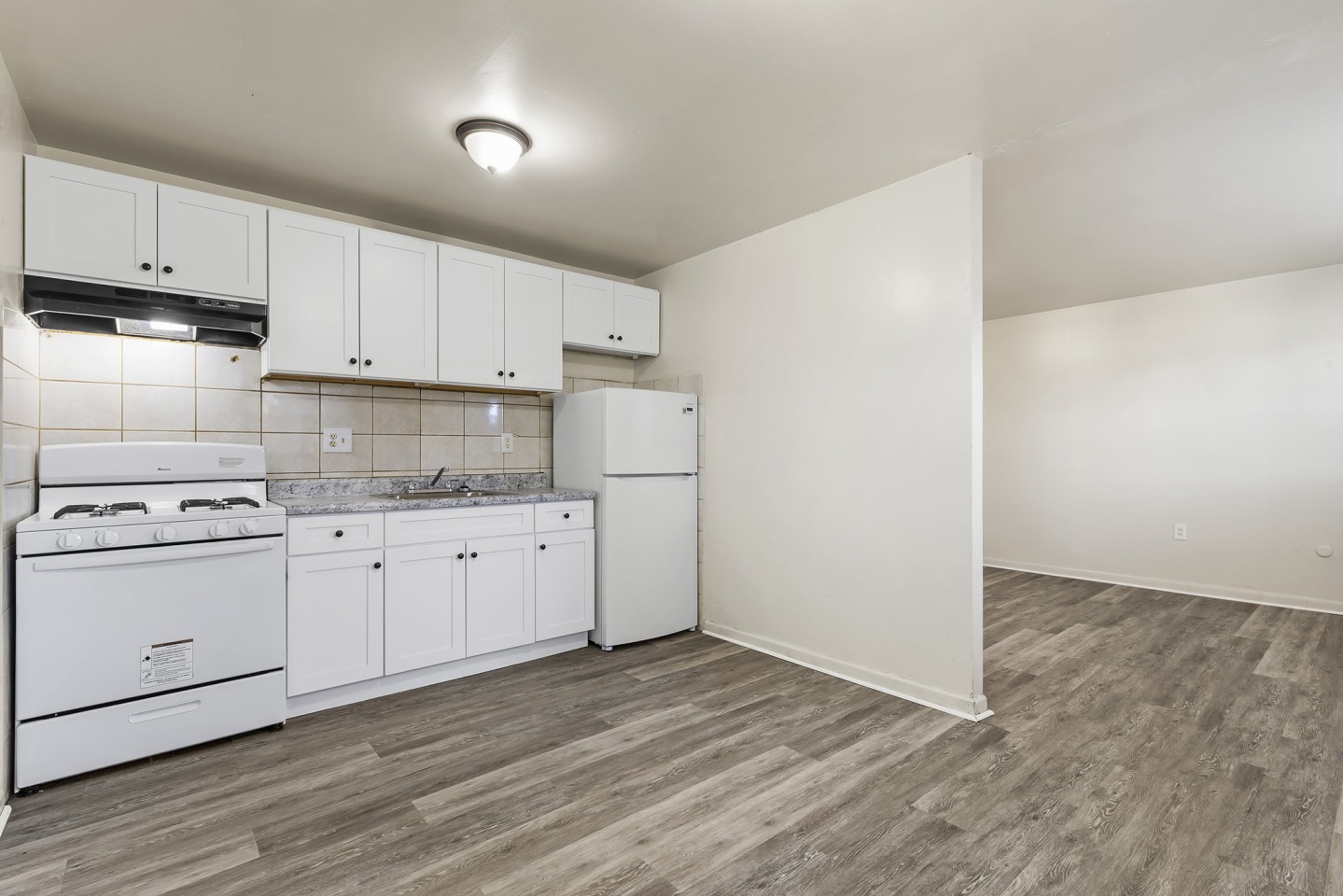 Spencer Place Apartments Image 2