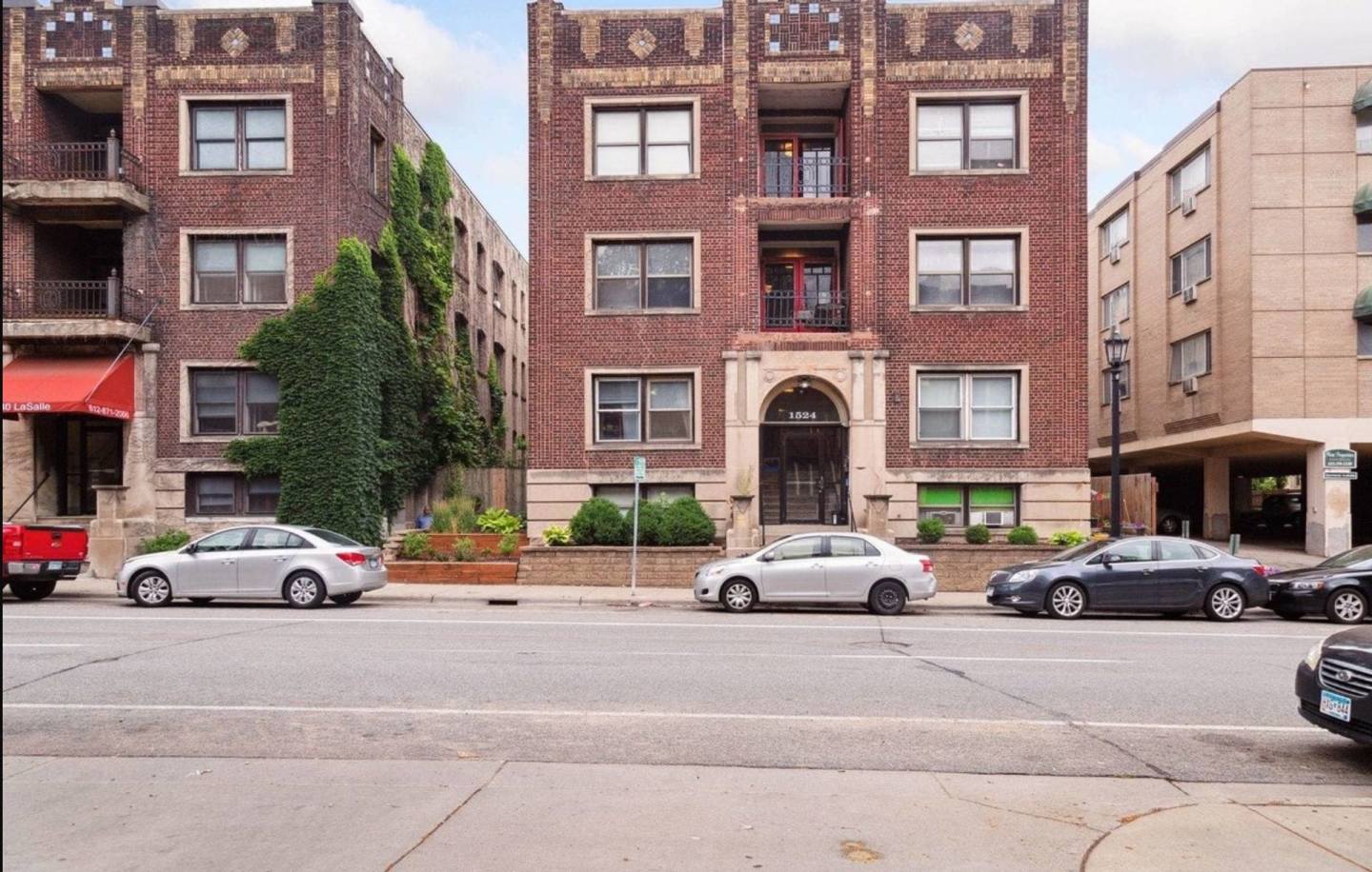 1524 Lasalle Avenue Image 15