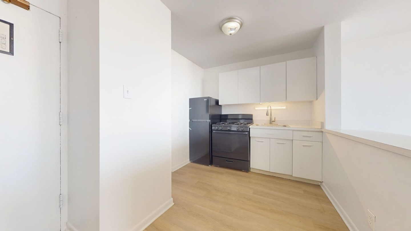 Lake Meadows Image 20