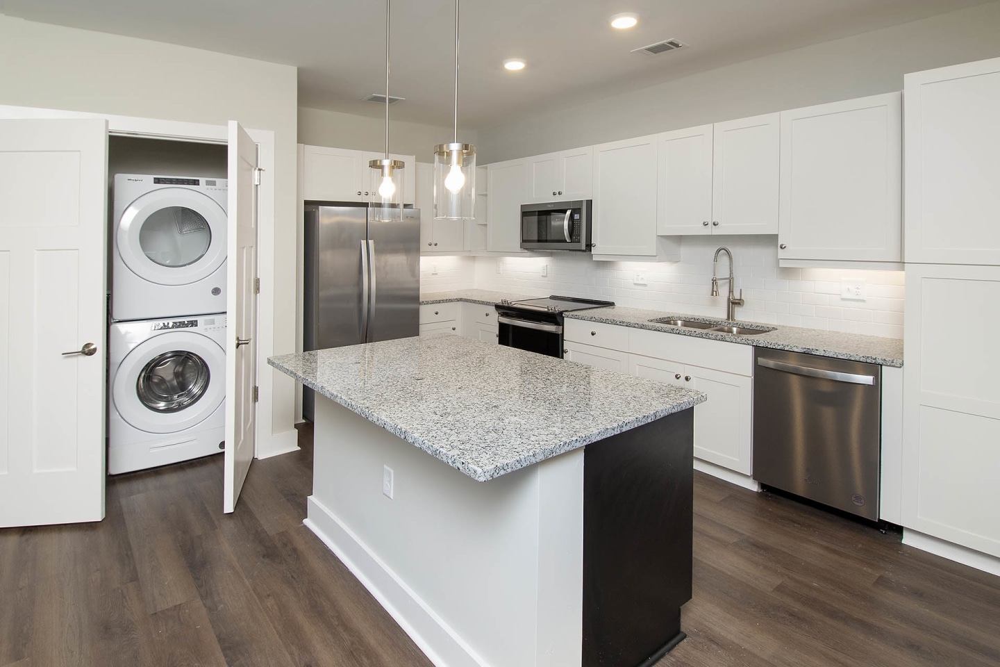 Second Avenue Apartments Image 2