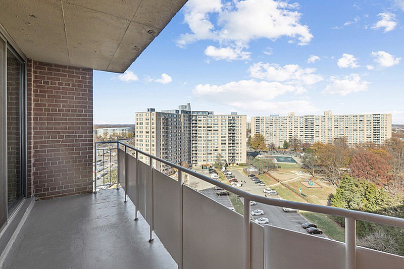 Stratford at Southern Towers Image 18