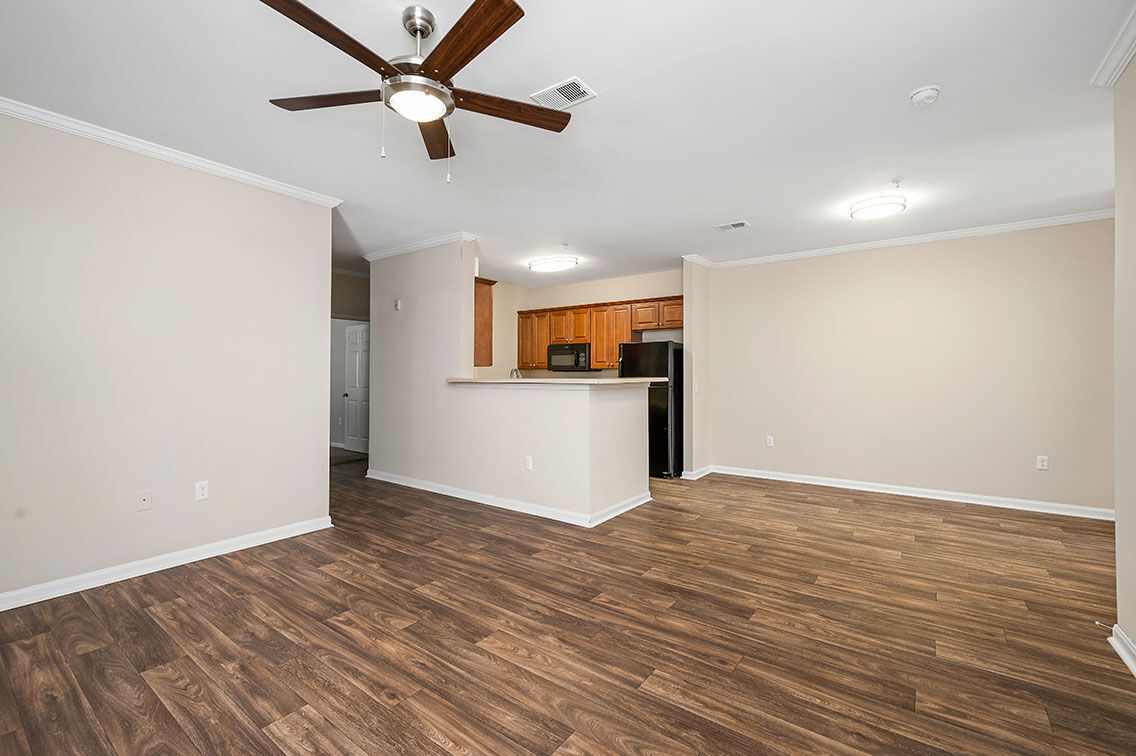 Houston Lake Image 35