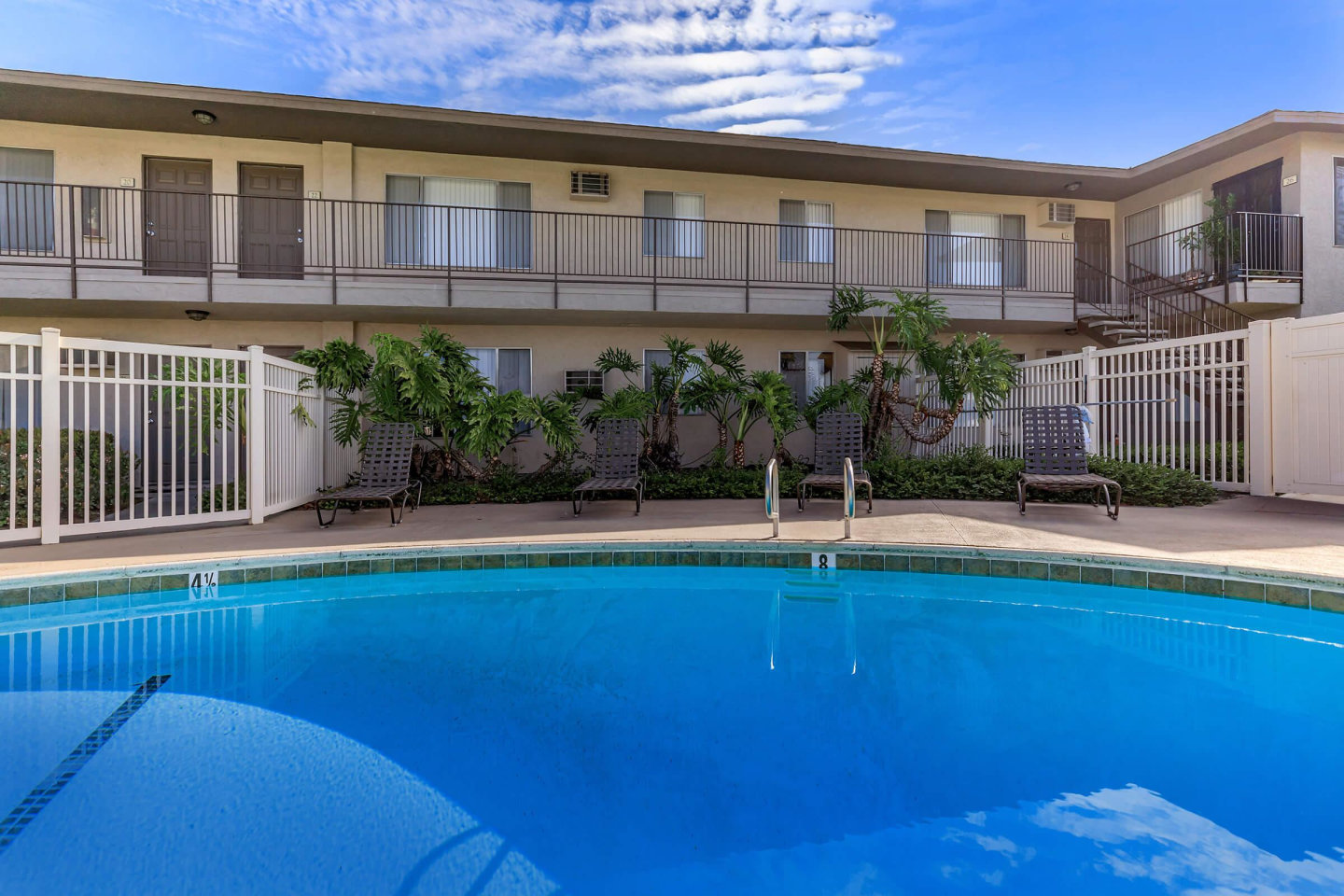 San Carlos & San Juan Apartment Homes Image 3