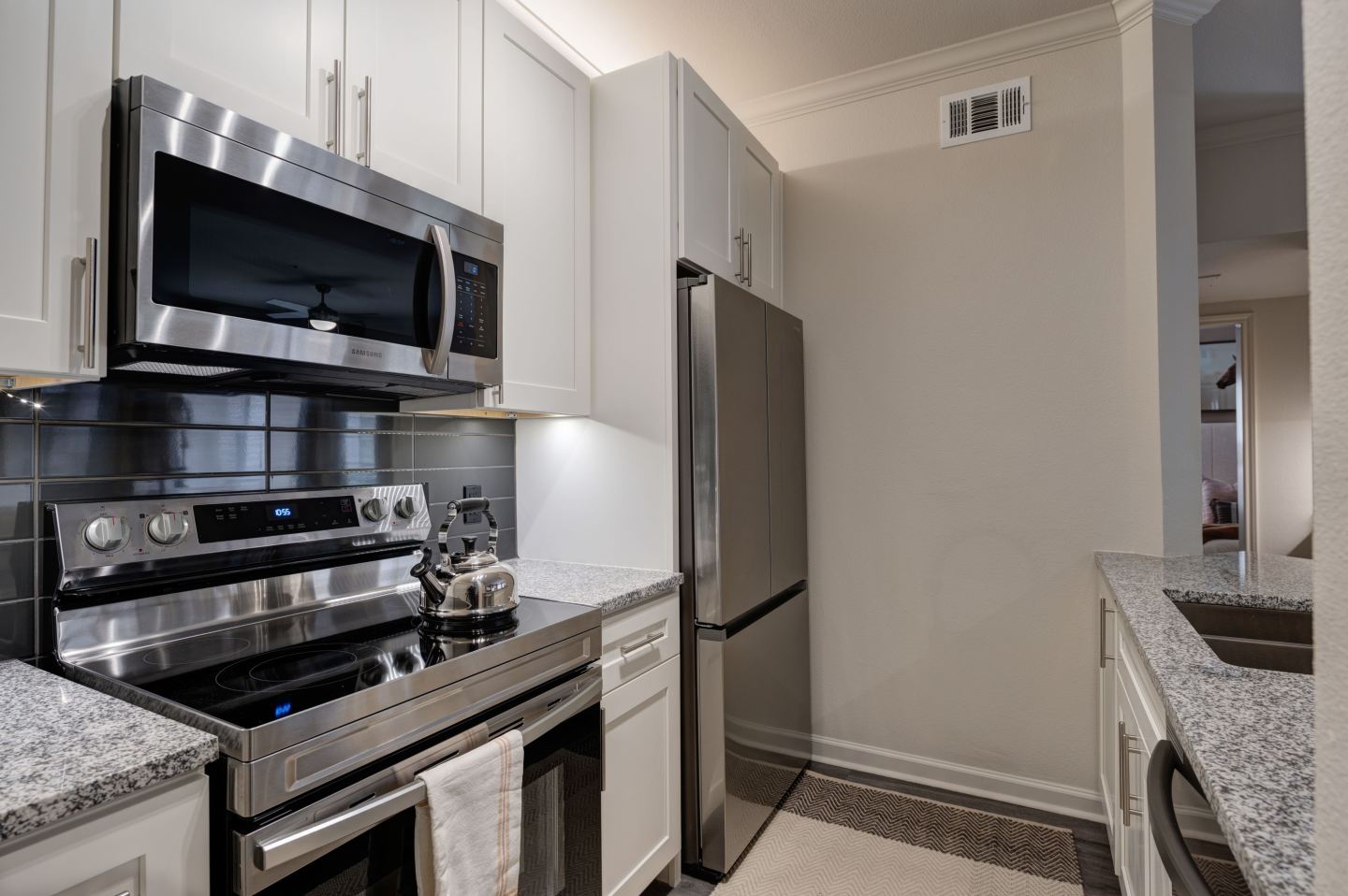 Cortland West Houston Image 7