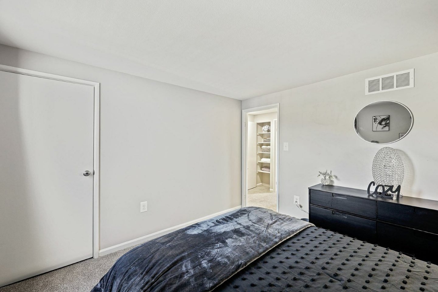 The Townhomes at River's Gate Image 9