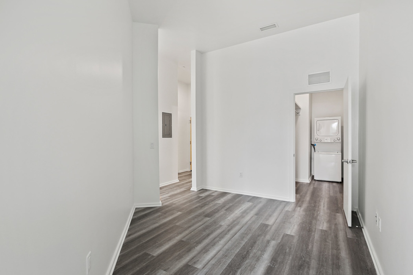 River House Apartments Image 23