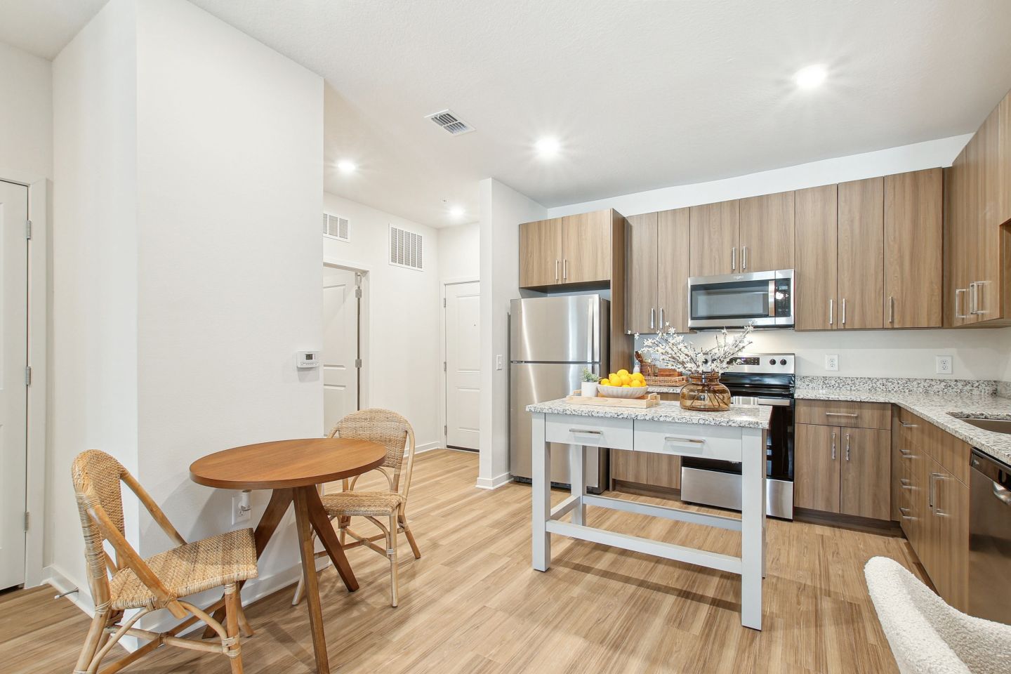 Sundance Trail Apartments Image 2